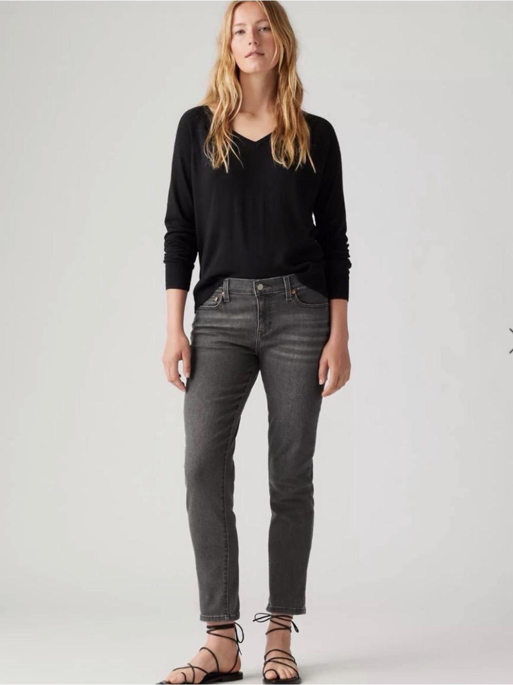 Levi's Boyfriend Midrise Jeans in Washed Black